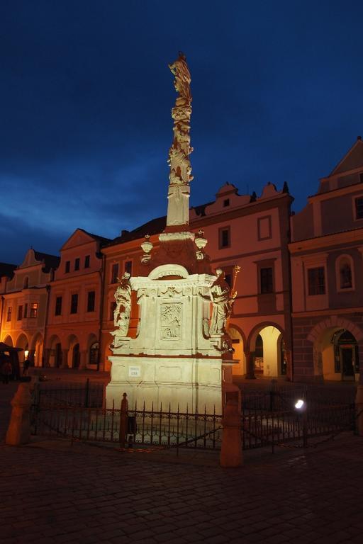 Penzion a wellness U Třeboňské madony Kültér fotó